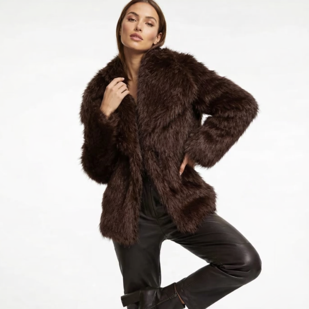 מעיל פרווה אירופאי לאישה